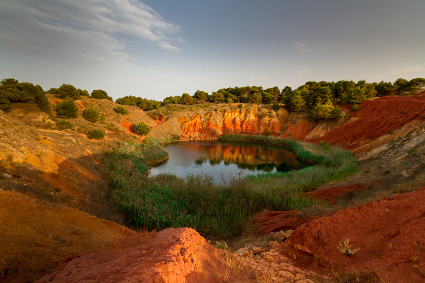 Bauxite ore or ore of aluminum